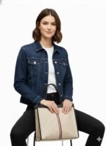 Tommy Hilfiger Book Tote Beige Navy Vertical - Image 3