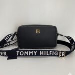 Tommy Hilfiger Camera Bag Navy 649