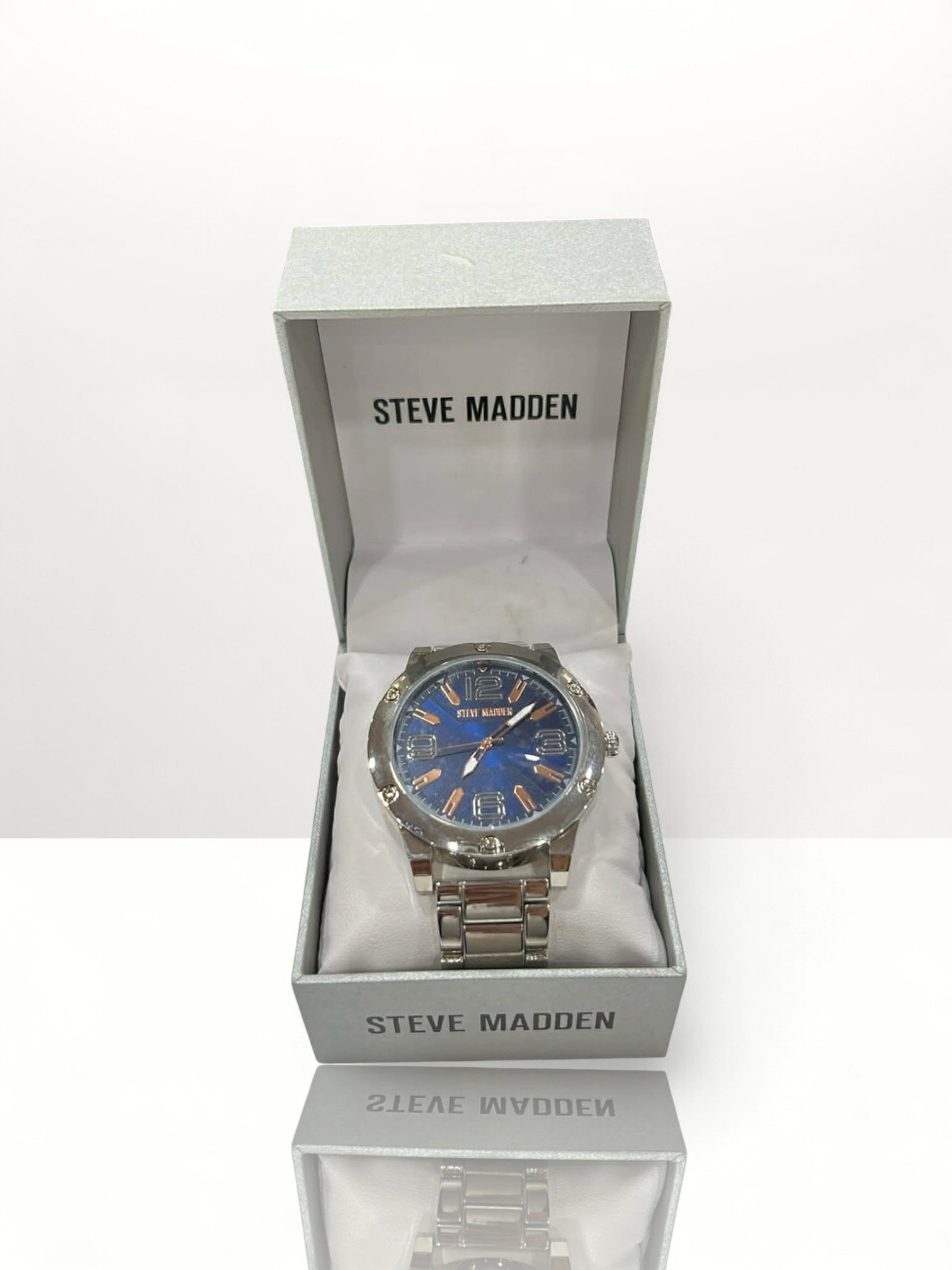 Steve Madden Men’s Stainless Steel Blue Dial Analog Watch