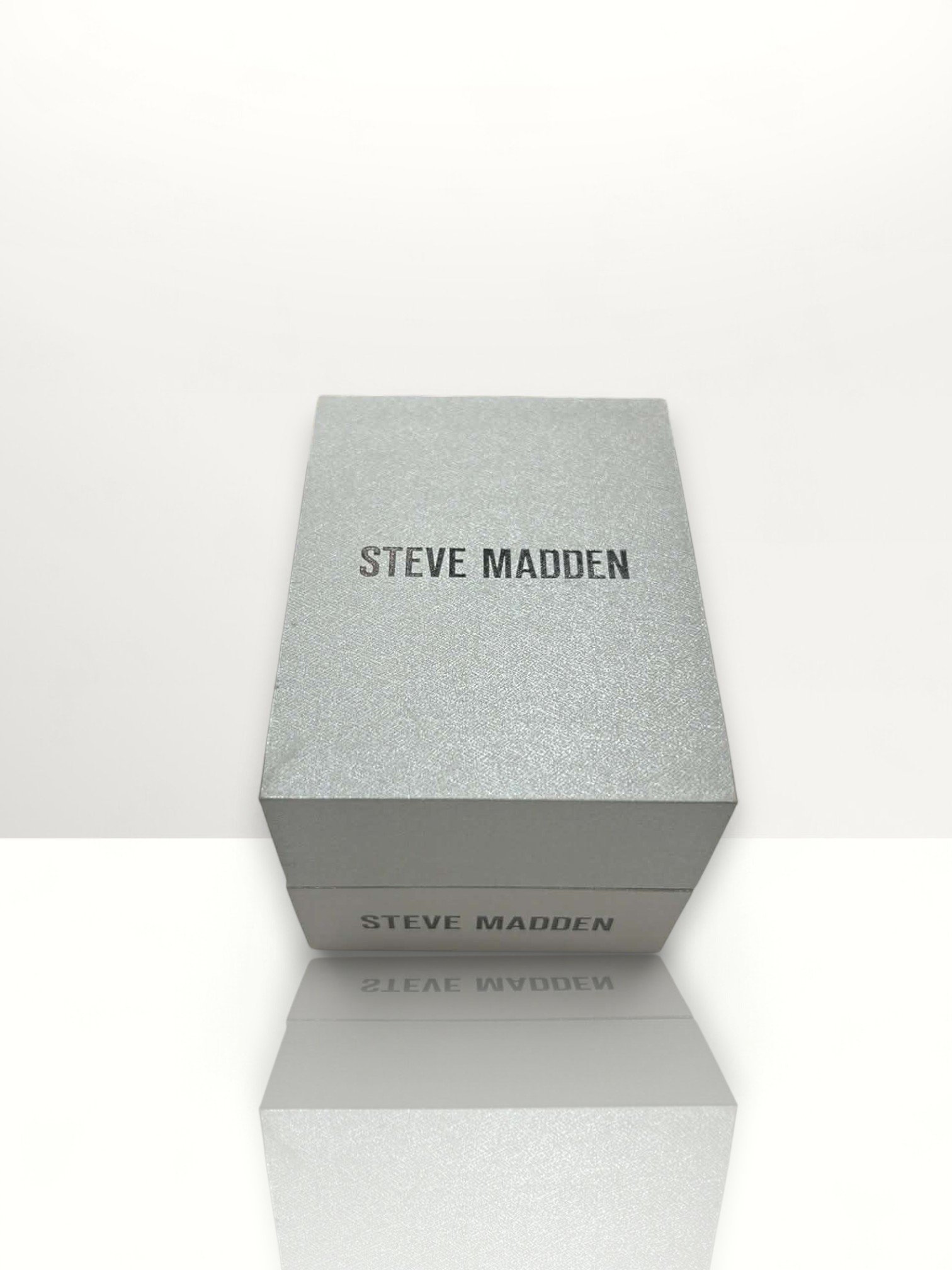 Steve Madden Men’s Stainless Steel Blue Dial Analog Watch - Image 4