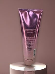 Victoria’s Secret Chrome Peony Fragrance Lotion 236mL 8 Fl Oz - Image 2