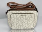 Calvin Klein Camera Bag Leather Van Vanilla