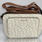 Calvin Klein Camera Bag Leather Van Vanilla