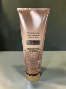 Victoria's Secret Bare Vanilla Fragrance Lotion 236mL (8 fl oz) - Image 3